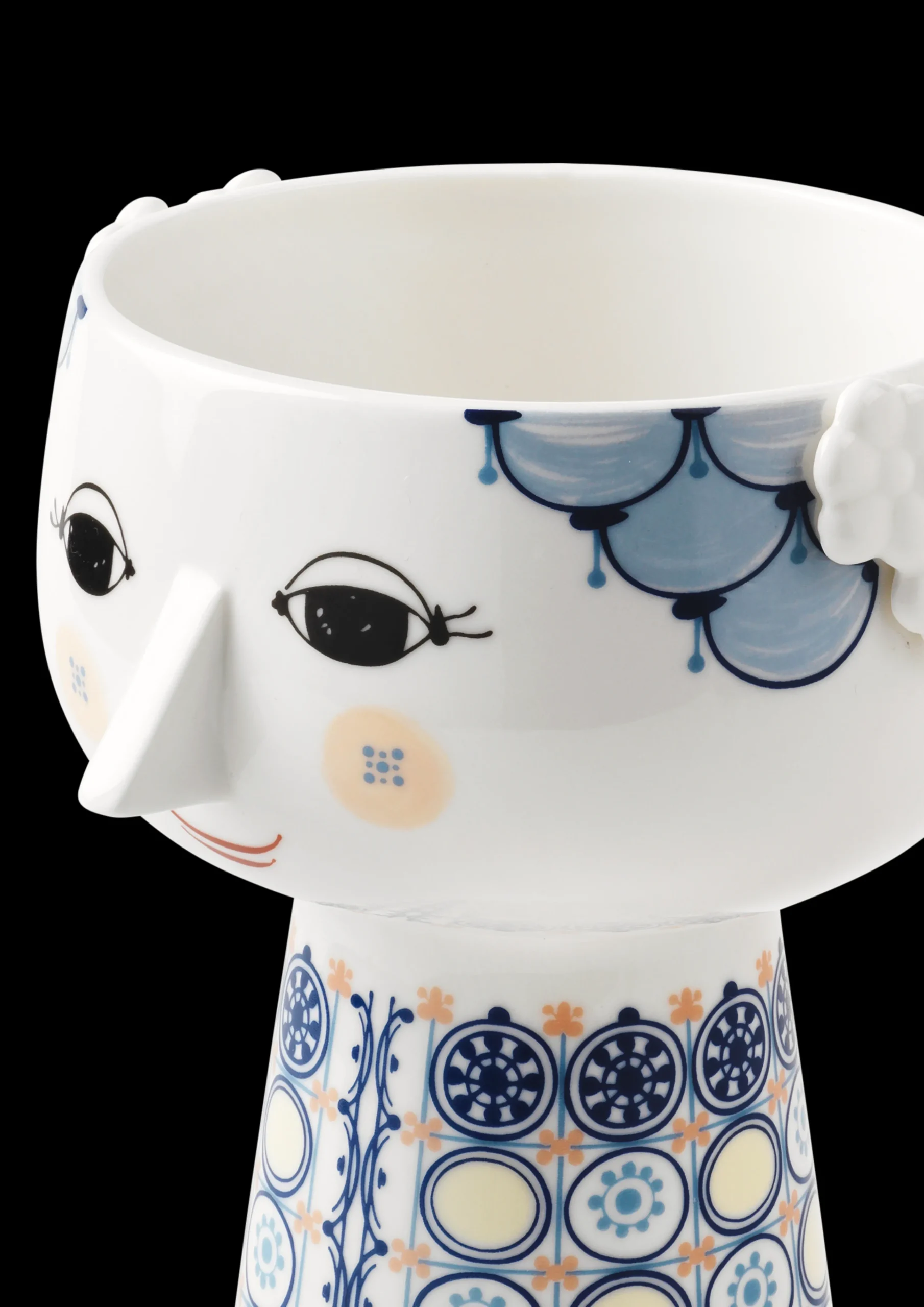 Best Vase H18.5 cm i blå fra serien Eva | Køb her Vaser & Urtepotteskjulere