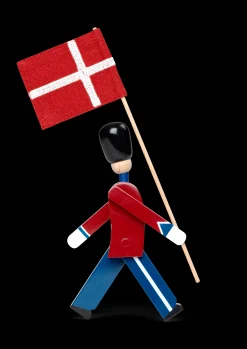 Discount Fanebærer mini i rød fra serien Figurines Træfigurer & Skulpturer
