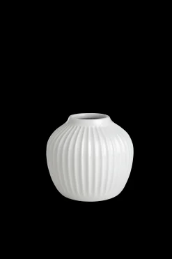 Sale Vase H13 cm i hvid fra serien Hammershøi | Køb her Vaser & Urtepotteskjulere
