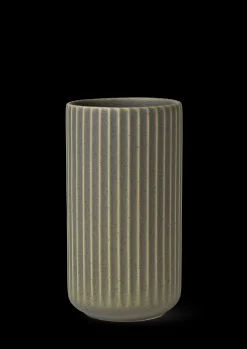 Online Lyngby Vase H20.5 cm olivengrøn fajance Vaser & Urtepotteskjulere